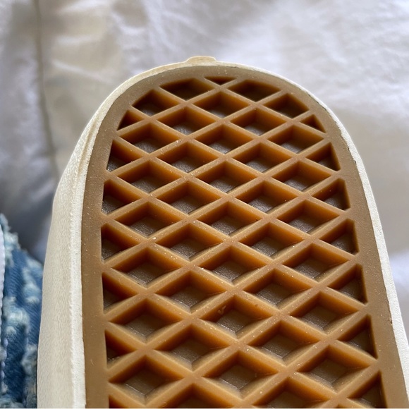 NIB VANS Sk8-Hi x SUPREME Blue Hole Punch Denim 2020 Size 9.5 - Picture 13 of 16